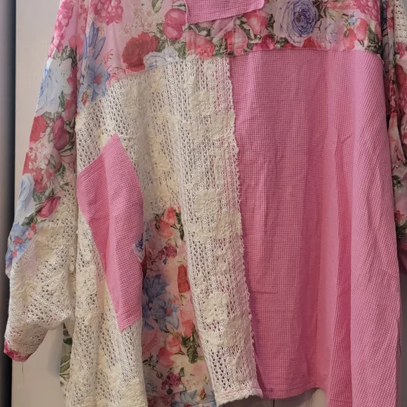 POL Pink Floral Button Down Shirt - Picture 3 of 3